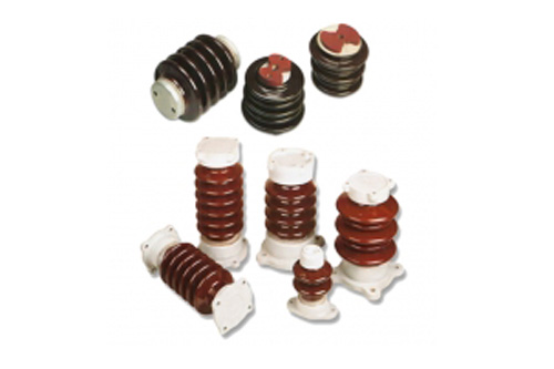 Low voltage line porcelain insulator